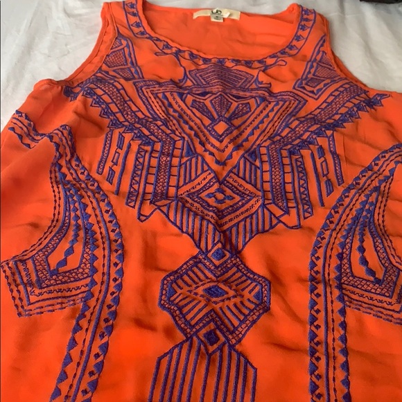 Ya Los Angeles Embroidered Blouse - Picture 2 of 4